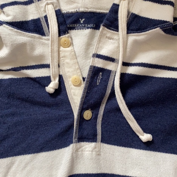 American Eagle Beachy Pullover Hoodie - Picture 3 of 4